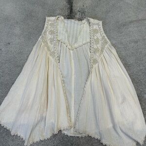 Elegant Cream Lace Vest